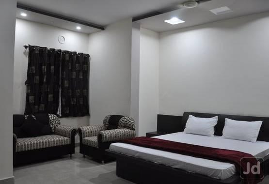 Hotel Rudraksh Virani Екстериор снимка